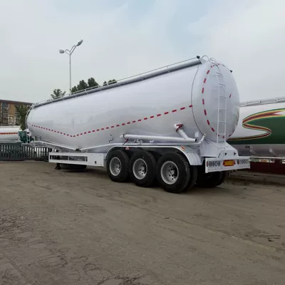 Specialized powder tanker for the Middle Sement daşıyan yük maşınları