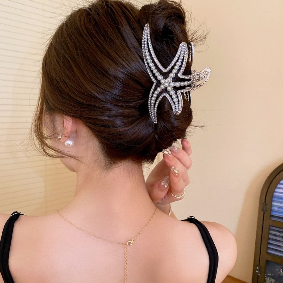 55g Weight Hair Claws Hair Accessories Type 1 Piece Quantity Holiday, Daily Occasion Alloy Material Color Block Pattern Women's Gender Inlay Design Simple Style, Classic Style Style Women's Simple Style Classic Style Color Block Alloy Inlay Hair Claws 3