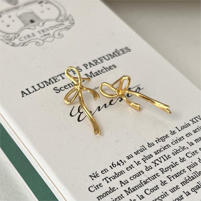 4g Weight 925 Sterling Silver Ear Needle Material Ear Studs Classification 1 Pair Quantity Daily Occasion 925 Sterling Silver Material Bow Knot Pattern Women's Gender Simple Style Style Plating Craft 925 Sterling Silver Bow Knot Simple Style Ear Studs For Women's 9