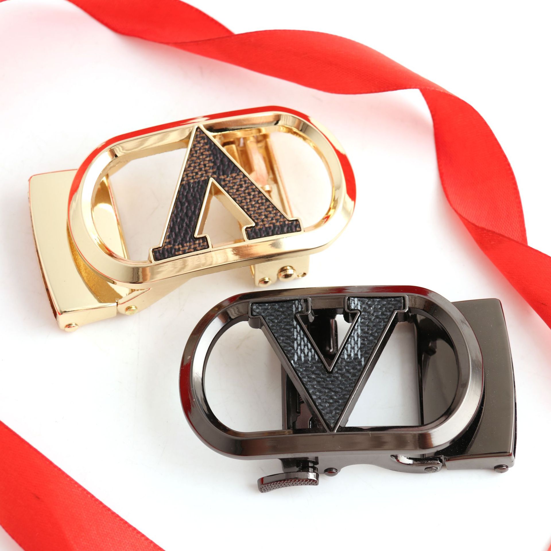 Hongsheng hebilla de fábrica hebilla automática cinturón de cuero cabeza de aleación hebilla de cinturón cabeza hebilla de parche a cuadros