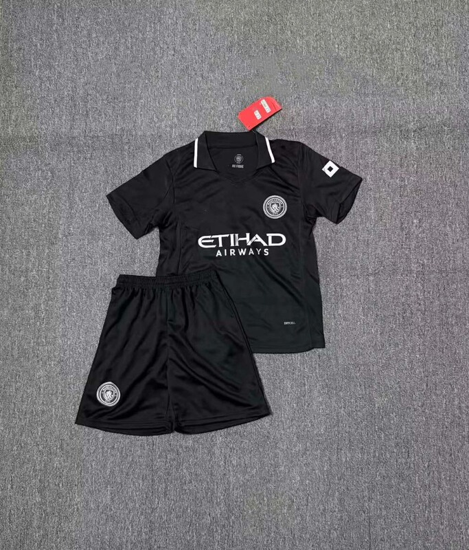 热门足球服阿森纳切尔西曼城AC利雅得皇马等热卖款儿童足球服套装|undefined