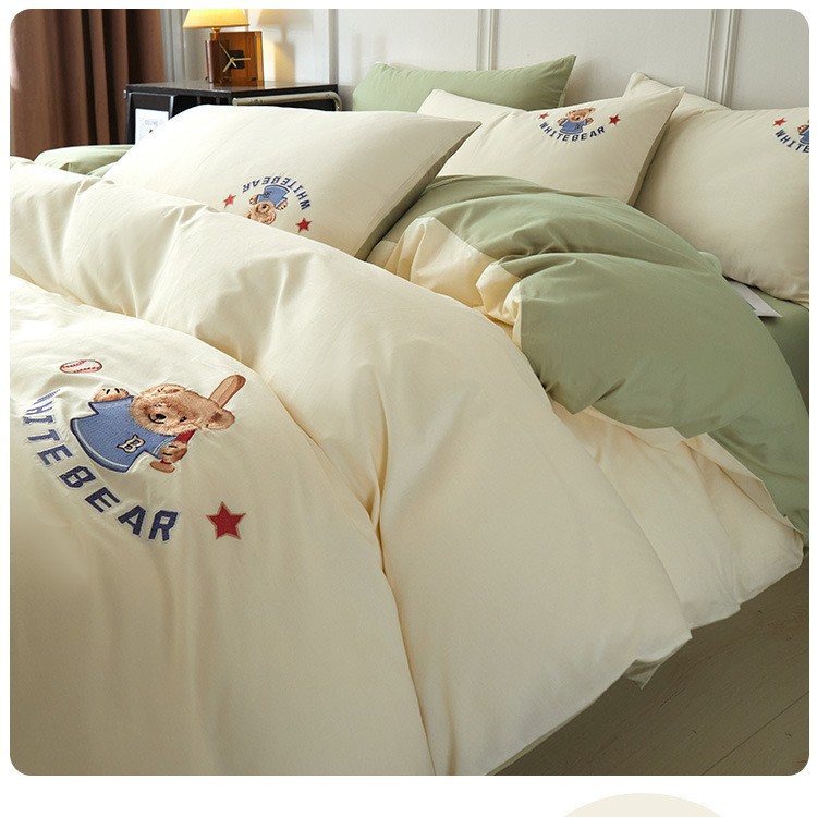 2025 nueva cama de algodón de dibujos animados de cuatro piezas funda de edredón de algodón sábana dormitorio juego de cama de tres piezas