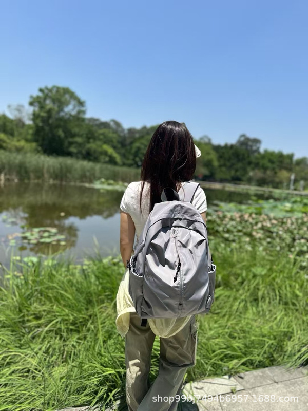 露露简约休闲大双肩包大容量户外登山双肩背包时尚百搭男女情侣款|undefined