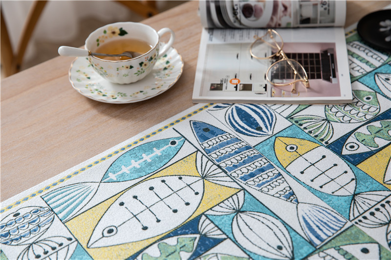 Tovaglia in poliestere con nappe in ciniglia a piccoli pesci verdi annuali, runner da tavola fresco_voghion.com