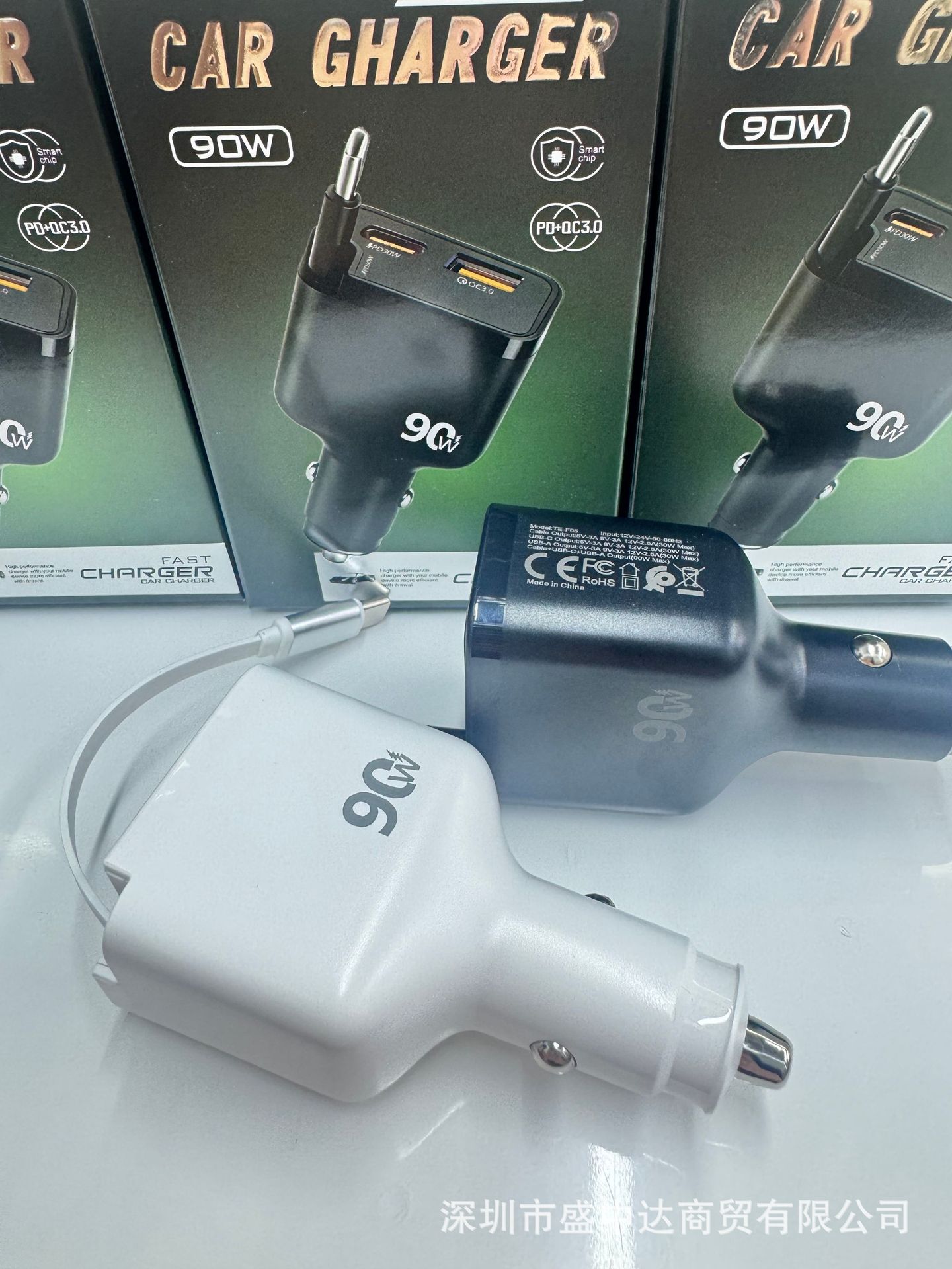 PD90W Retractable Cable Fast Charging Head Multi-port TYPE-C Car Charger Suitable for Apple and Samsung Ultra-fast Chargers