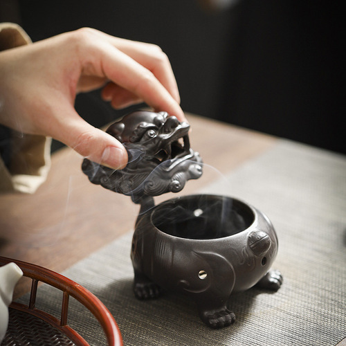 Creative ceramic Pixiu plate incense burner Zen tea ceremony indoor incense Buddha Zen ornaments Qinan tobacco incense plate