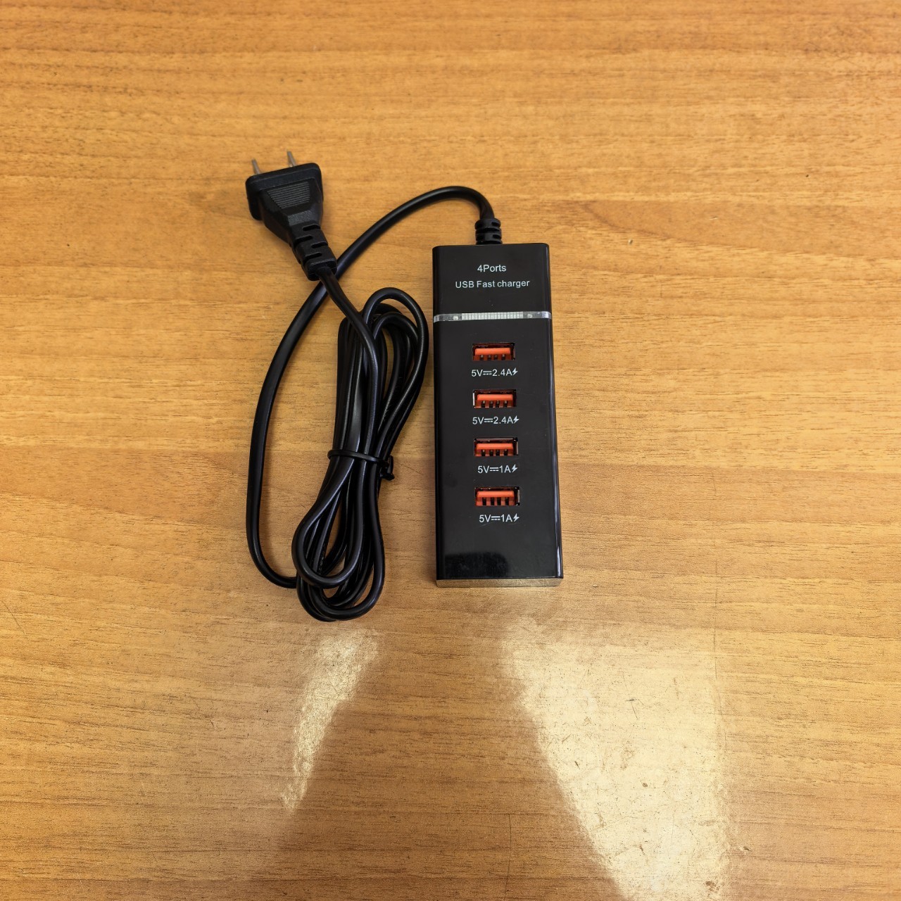 Manufactor Wholesale 4 USB mobile phone Flat computer Charger apply Apple Android 4USB 2.4A