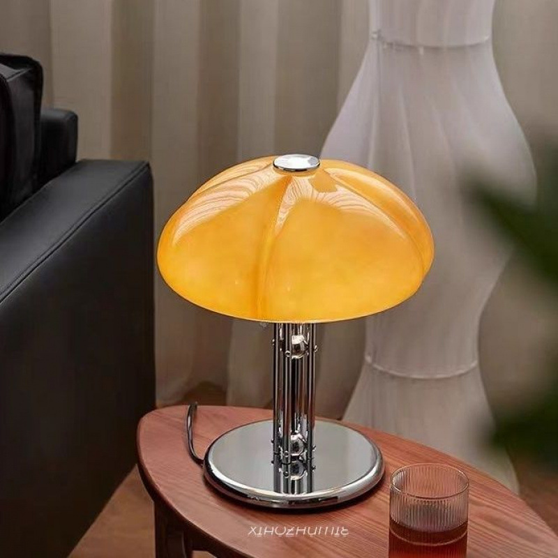 中古韓国バウハウス寝室キノコテーブルランプハイエンド充電ベッドサイドデザイナーカボチャテーブルランプルーム卸売|undefined