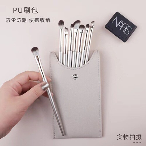 15 pieces of gilded eye brushes, eye shadow brush set, portable bag, complete set of brushes and makeup brushes in stock, one piece on behalf of you.