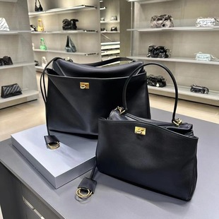 B��2024�¿�rodeo�μ�б������Ů���i�����eͨ�ڰ���Ƥ�P�����ذ�