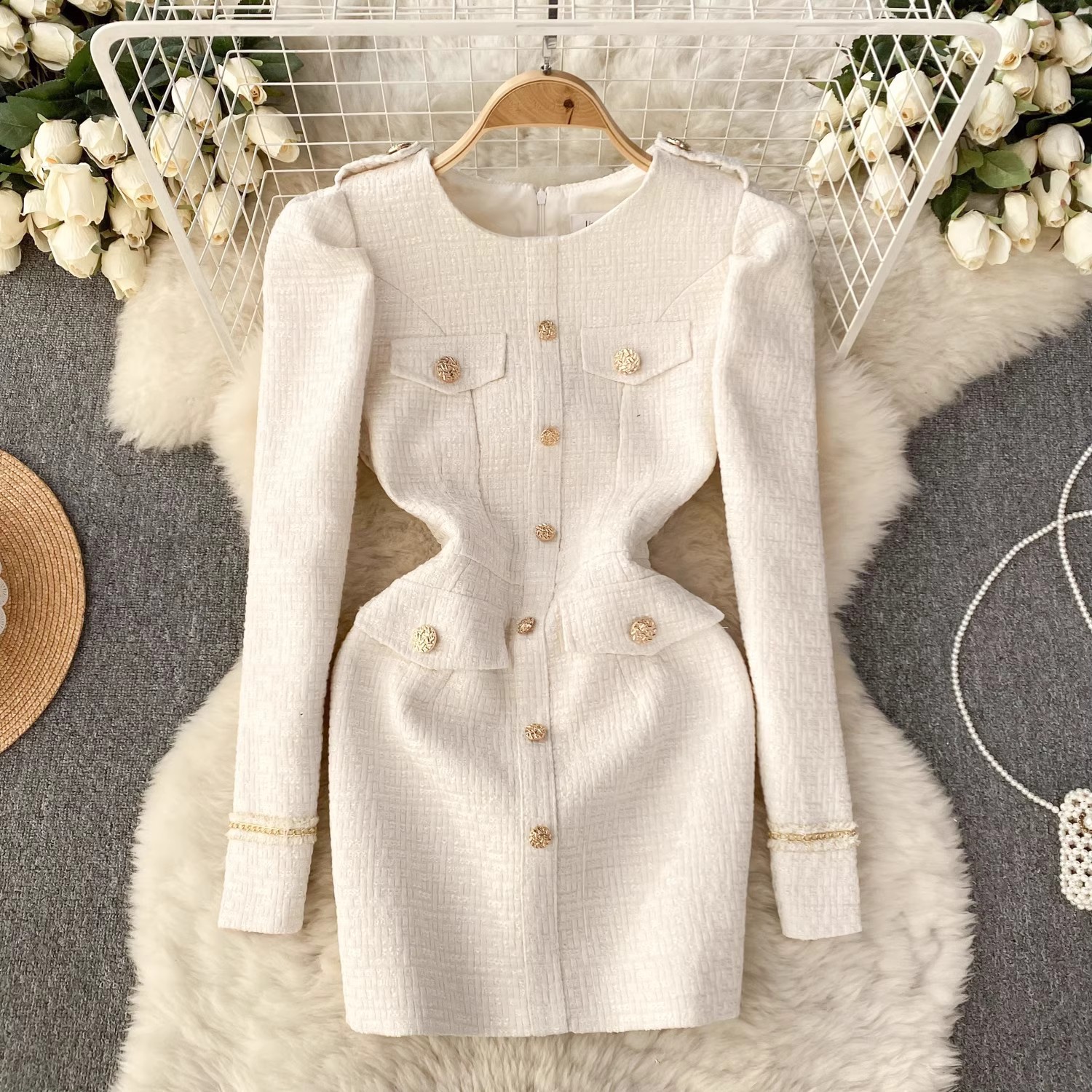 Women's Clothing high end dress for women in autumn and winter, celebrity temperament, light luxury, metal buckle, slim fitting puff sleeve dress_senzul.com