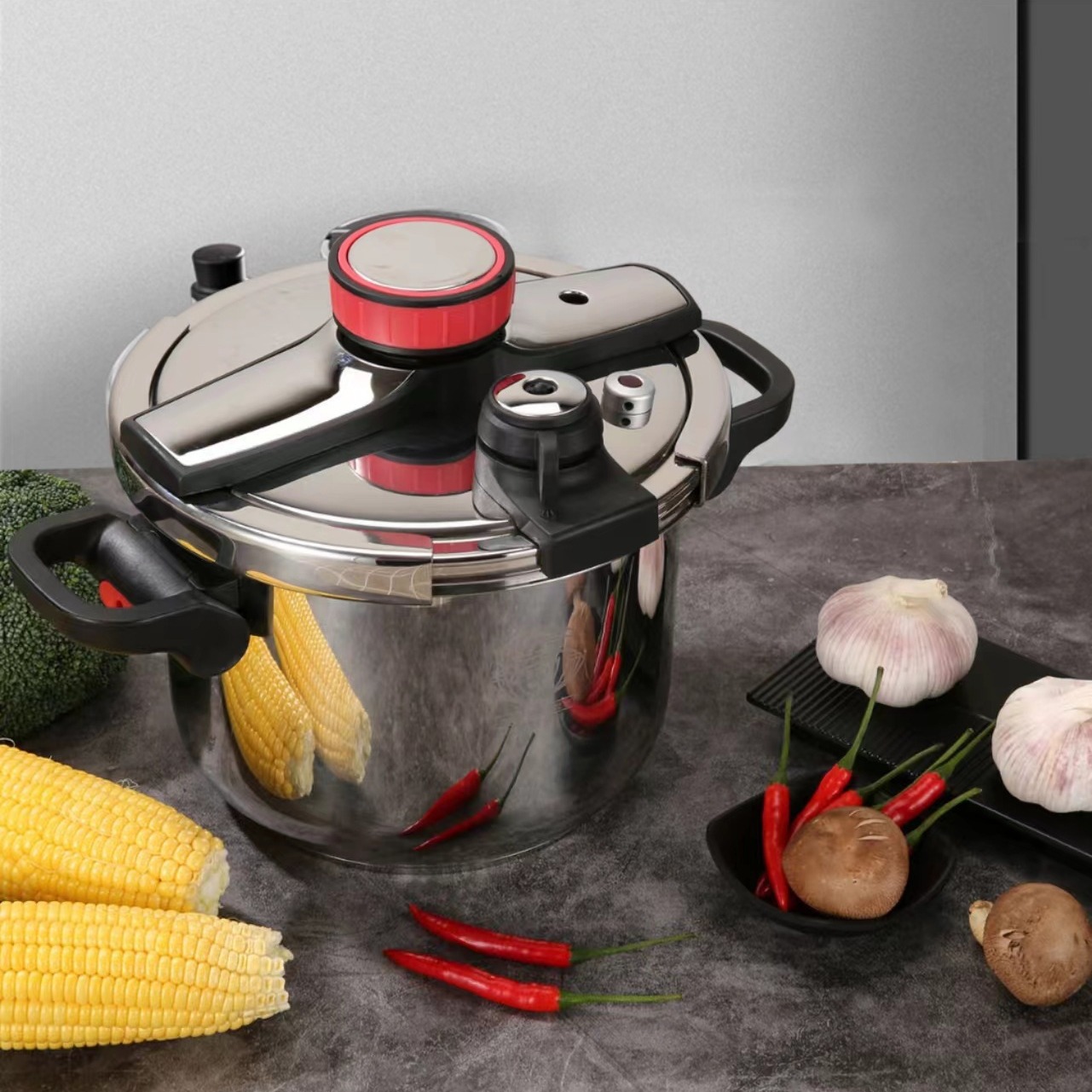 Home-use 304 stainless steel fast stewing pressure cooker with explosion-proof rotation, pressure cooker for distribution