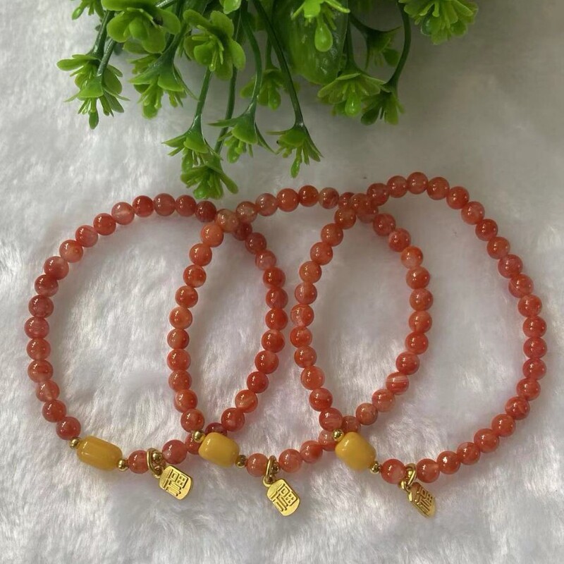 Natural Beeswax Southern Red Fortune Brand Round Bead Bracelet with Ice Floating Southern Red 6mm Original Design Simple Style Single Circle Natural Beeswax Southern Red Fortune Brand Round Bead Bracelet with Ice Floating Southern Red 6mm Original Design Simple Style Single Circle