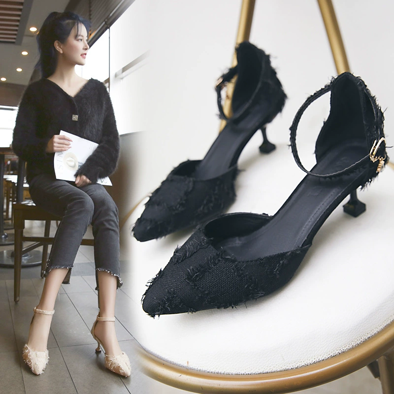 Сандалии женский 2024 весна и осень новые каблуки с острыми наконечными кошачками и полые женские туфли