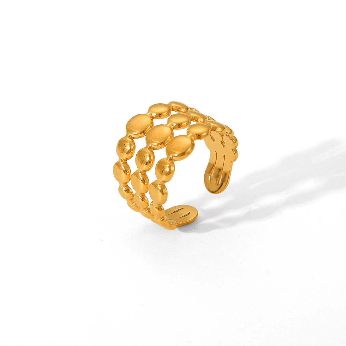 Anillo de oro de 18 quilates de oro de tres capas de acero inoxidable de estilo femenino anillo de acero de titanio no se desvanece