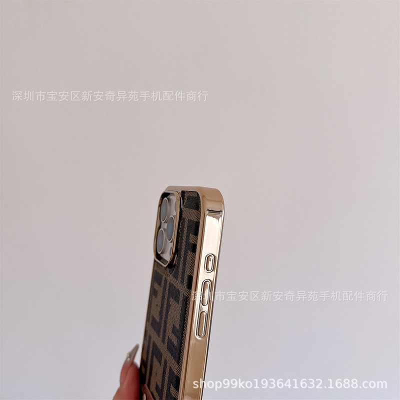 电镀金属标欧美潮牌保护套适用iPhone16ProMax高级感苹果15手机壳|undefined
