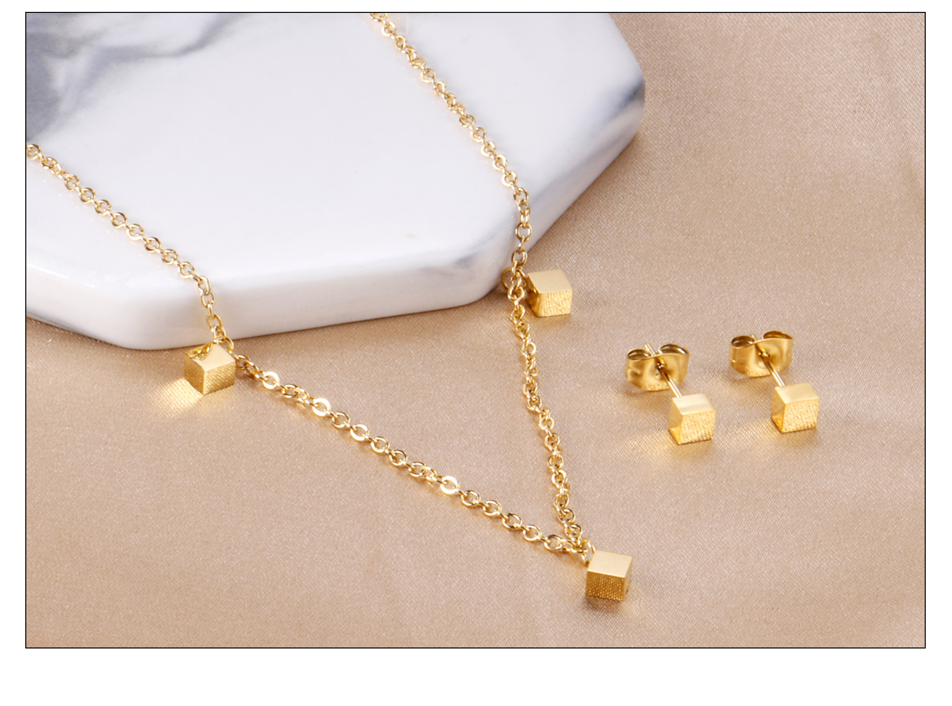 Fashion Star Moon Stainless Steel Plating Earrings Necklace 1 Set