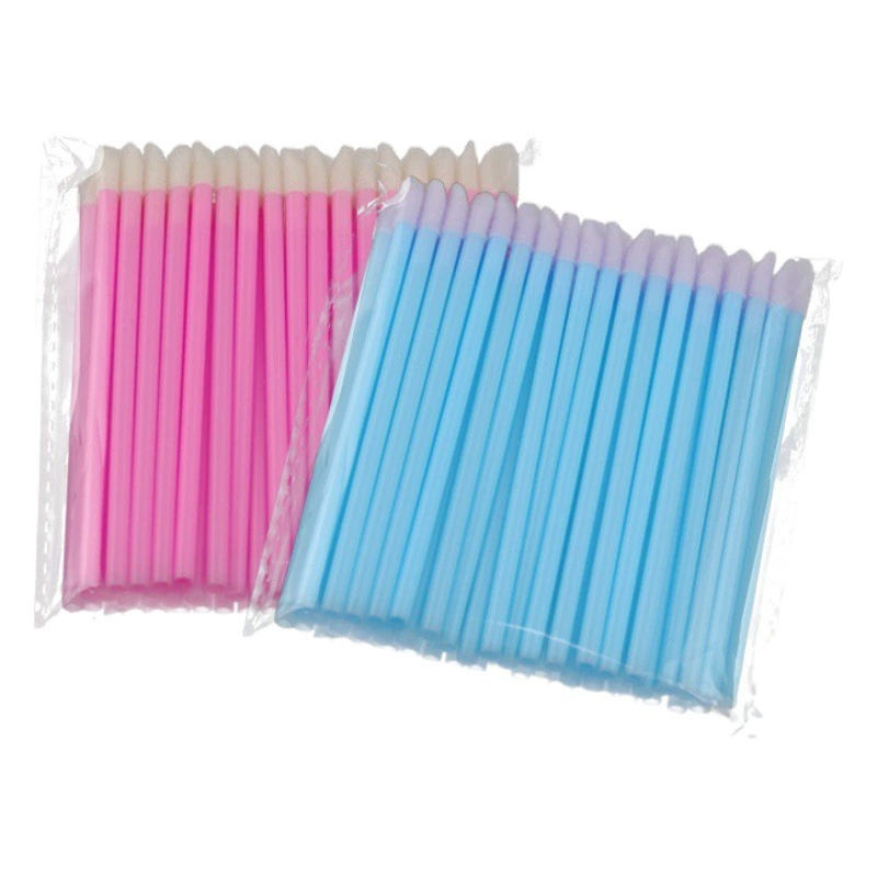 Новинка в упаковке из 50 ватных тампонов для чистки ресниц, мягкая мини-портативная кисть для блеска для губ, полая маленькая кисть для губ