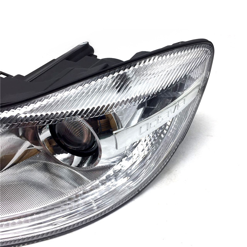 Applicable to Skoda new Ming Rui headlight 10 11 12 13 14 Ming Rui headlight combination lamp assembly