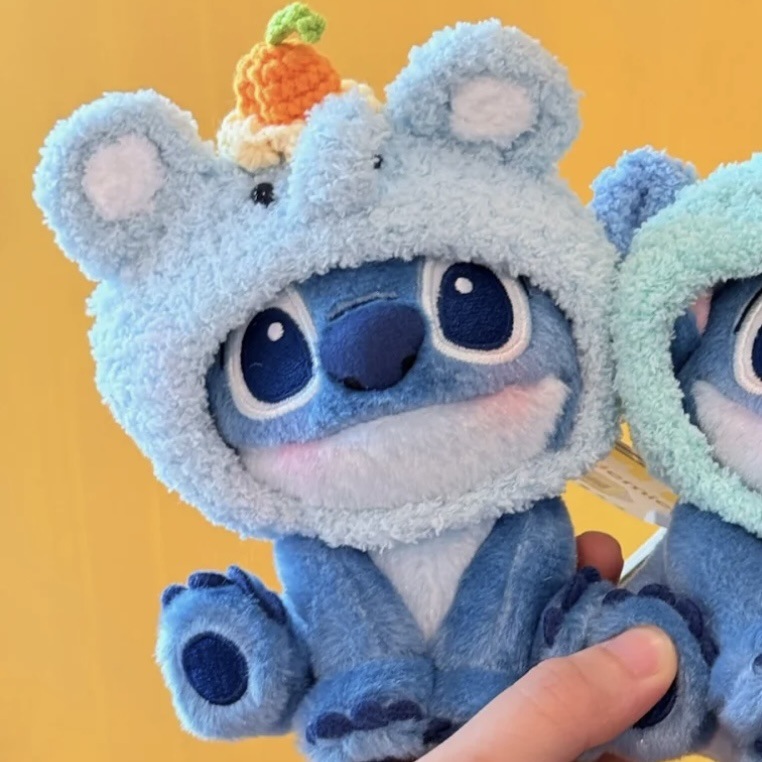 Elefante azul zanahoria Stitch sentado 【Colgante】