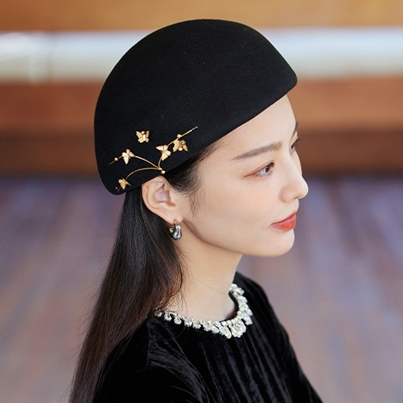 Mũ beret len nữ kiểu bướm, phong cách họa sĩ retro, ấm áp mùa thu đông — Màu đen