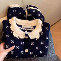 推荐！藏蓝色提花毛衣外套女2025秋冬新款软糯娃娃领显瘦针织开衫