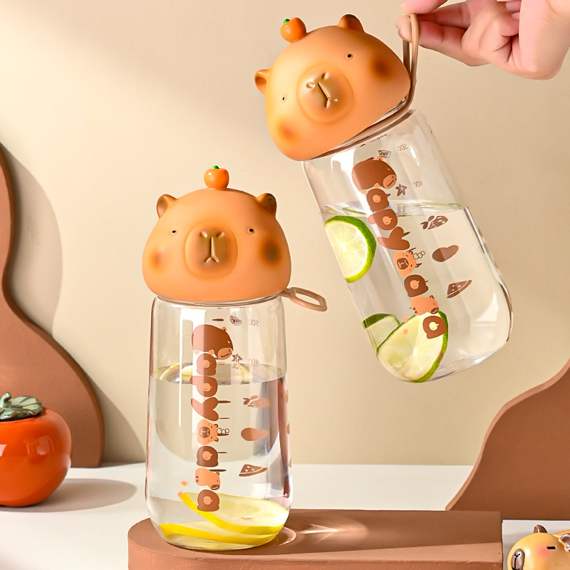 Taza de plástico de alto valor facial, taza de agua para niños, taza de agua no se rompe, taza de agua Capibara