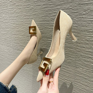901-A20һ�����l���^Ů�߸�Ь�r�����e�����\���I����Ů��Ь��