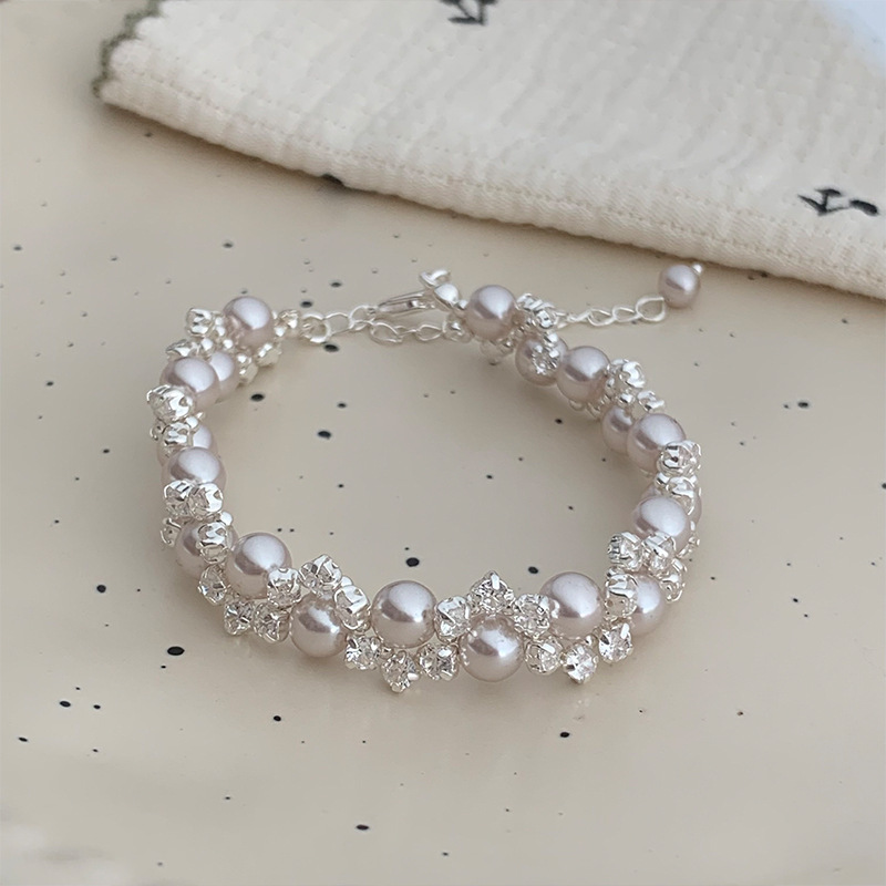 Zircon pulsera de geometría lujosa pulsera de alta sensación transfronteriza flash universal joyería de mano mujer fábrica de libros rojos al por mayor
