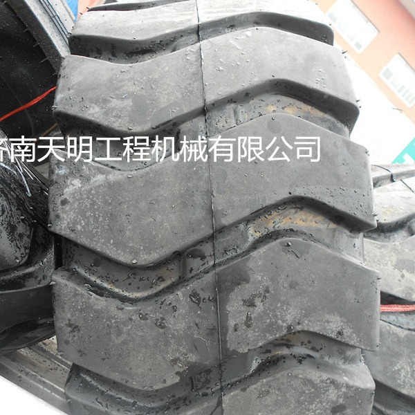 厂家直供批发17.5-25野马牌装载机轮胎