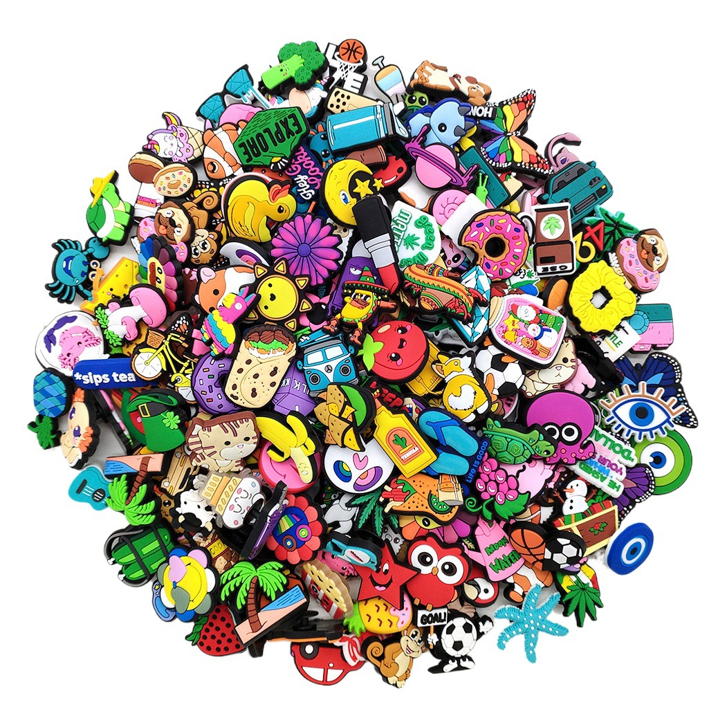 100 zapatos de agujero no pesados al azar zapatos de flores accesorios PVC de goma suave hebilla decorativa agujero zapatos accesorios de DIY