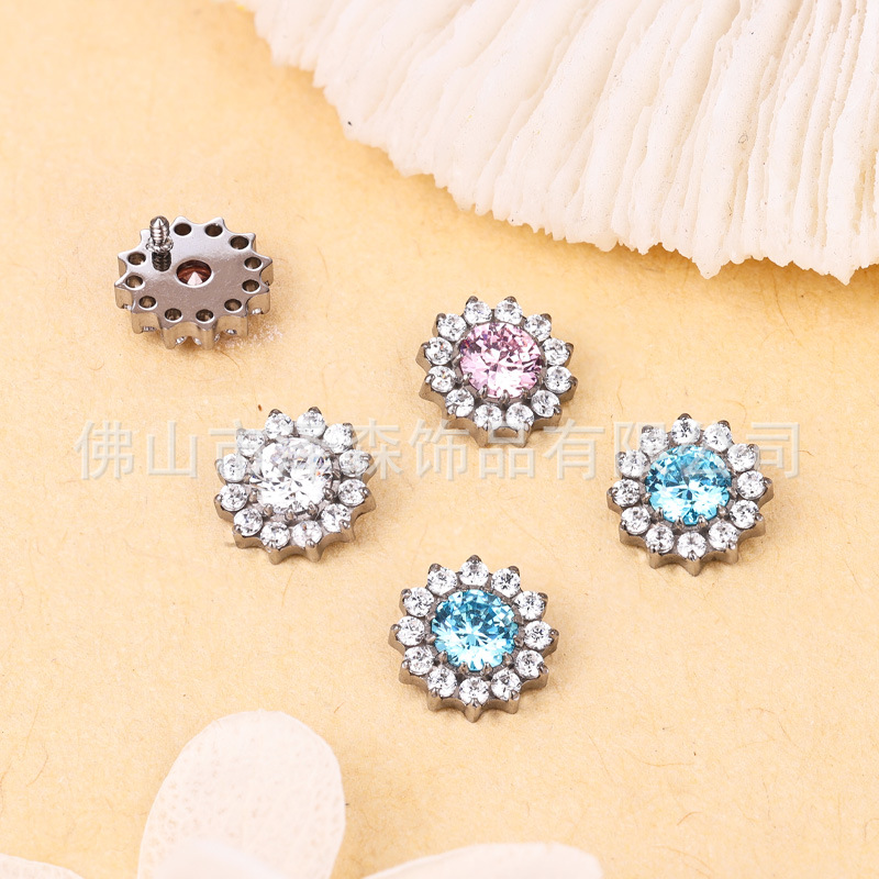 Pointed titanium steel lip stud product view