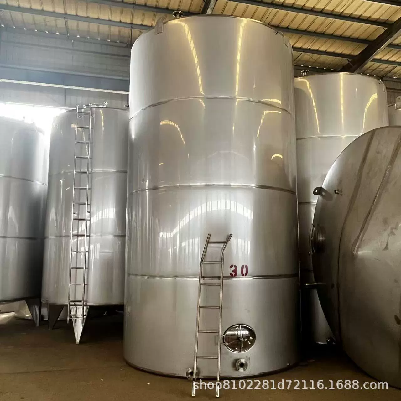 Продажа пищевых квадратных контейнеров из нержавеющей стали 10-50 тонн, резервуаров из нержавеющей стали для хранения химических жидкостей