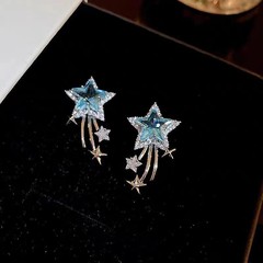 軽くて豪華な青い五角星のジルコンのイヤリングの個性の気質の高級感の百合のイヤリングのファッションの新型の耳飾りの卸売り