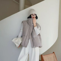 MC同款2025冬季新立领短款90羽绒服马甲加厚外套女
