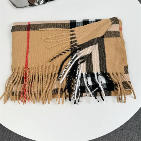 Korean-Style Classic Imitation Cashmere Wool Scarf for Women, Double-Sided Plaid Shawl, Unisex Versatile Luxury Scarf for Autumn and Winter
