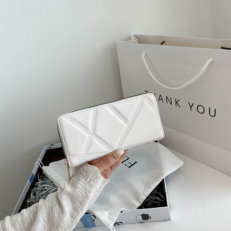 Long wallet, chain with zipper, fashionable polyurethane small clutch bag, mid-length, European style