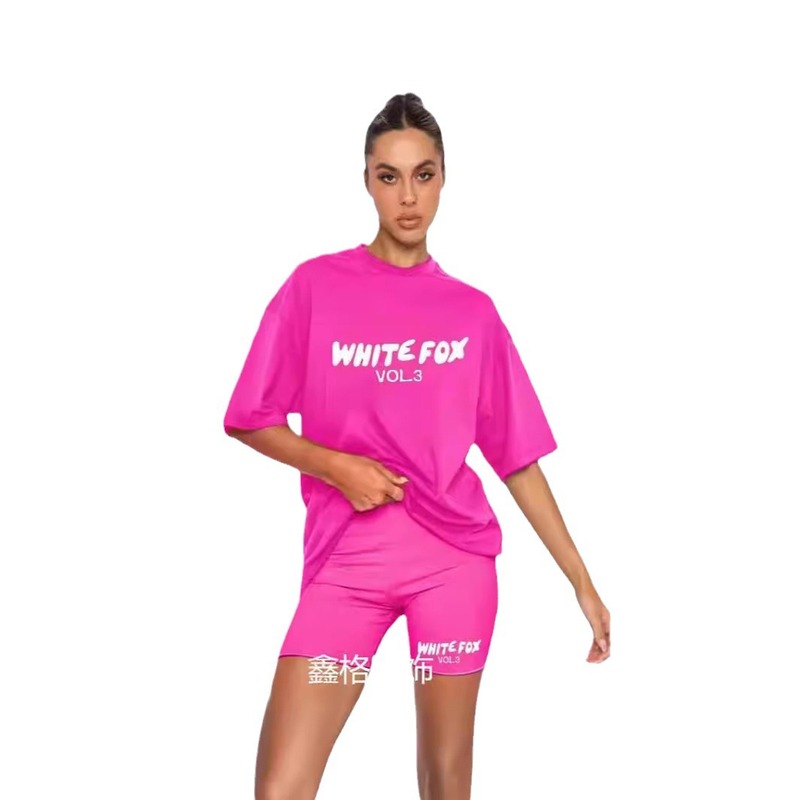 欧米の上着のファッションの潮流のアルファベットの発泡のプリントの女性の通気性のtシャツのタイトな運動の5分のズボンのスーツの女性|undefined