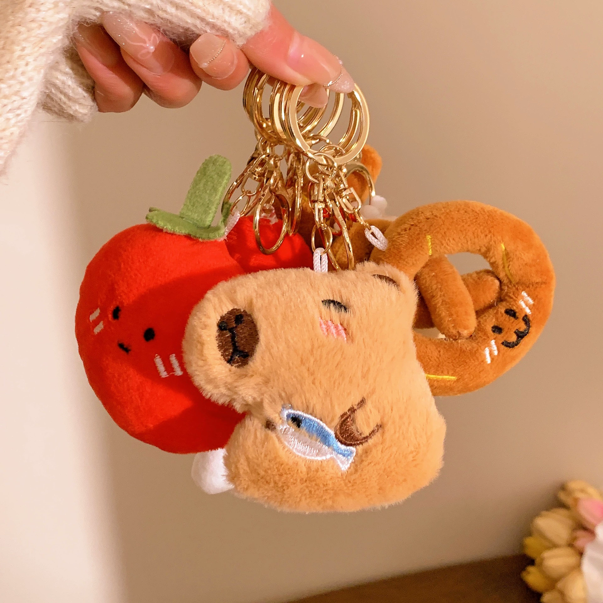 Новый стиль милый мультфильм овощная кукла подвеска девушка плюшевая кукла брелок капибара подвеска маленький подарок