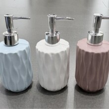 �p���մ�ϴ��ƿ�lԡ��Ʒ�߼��Ƶ����ڱ�ԡ����Һƿˢ����