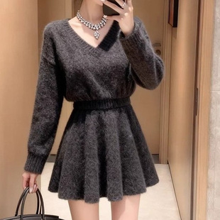 V�Iᘿ�Ů�ﶬ�¿�㼑К��|ë��A�����LȺ��ɫ