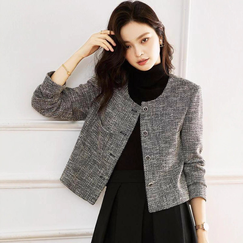 Tweed Style New Outwear for Women 2025 Elegant Simple Autum High-End Tweed Popular Short Outwear Retro Top