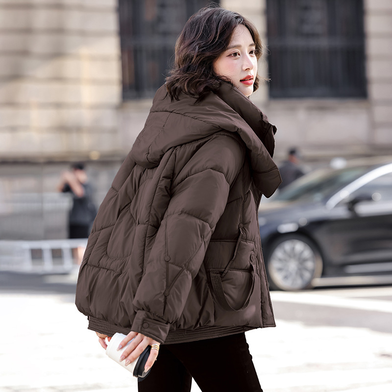 Algodón de mujer coreana encapuchada corta 2025 invierno nuevo hombre pequeño suelto grueso abrigo cálido temperamento de algodón image 8