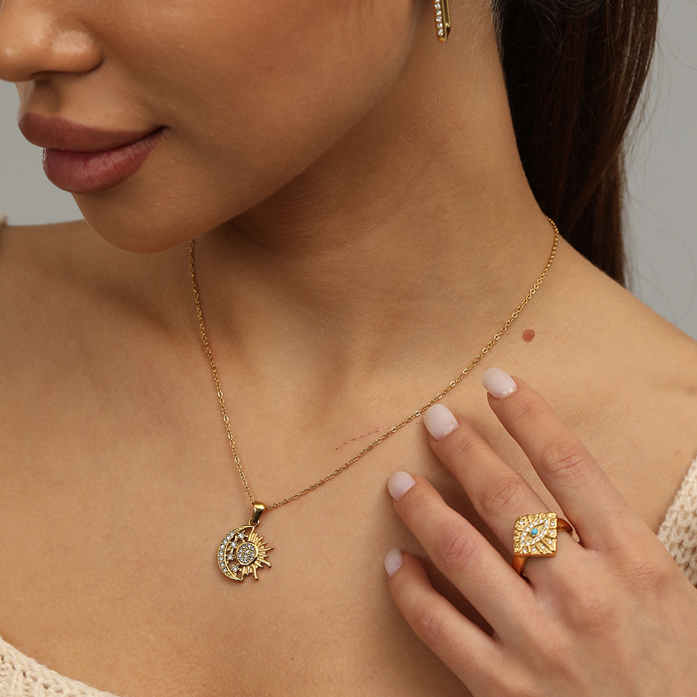 Tina Luna transfronteriza Sol Diamante Collar de diamantes 18K acero inoxidable chapado en oro no decolor joyería de acero titanio