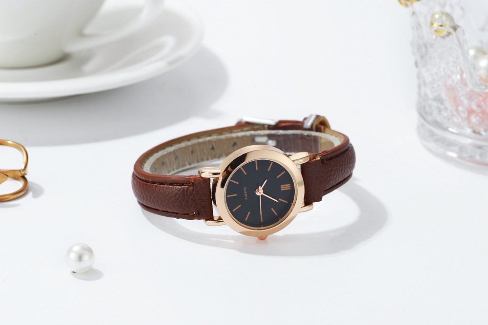 Pinduoduo Ny och Personlig Doftande Stil Student Dammode Enkel Liten Urtavla Bältesklocka_voghion.com