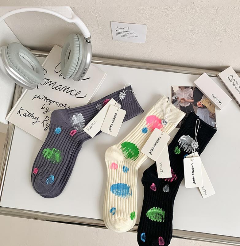 Frau Dame Japanischer Stil Graffiti Baumwolle Crew Socken Ein Paar display picture 2