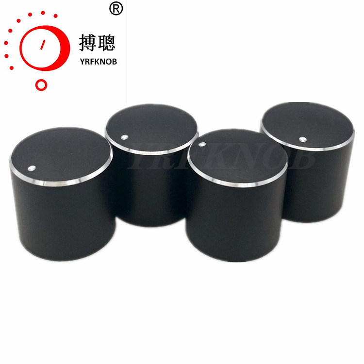 ��������ɫ����λ����ť��ɫ��ɰ���17&times;17mm���Ͻ���ť