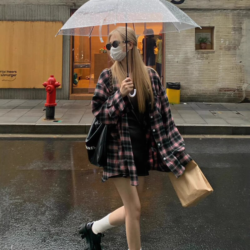 Korean Retro Black and Pink Plaid Shirt for Men and Women, New Spring and Autumn Style, Loose and Lazy Style, Long-Sleeved Jacket, Trendy Korean Retro Black and Pink Plaid Shirt for Men and Women, New Spring and Autumn Style, Loose and Lazy Style, Long-Sleeved Jacket, Trendy