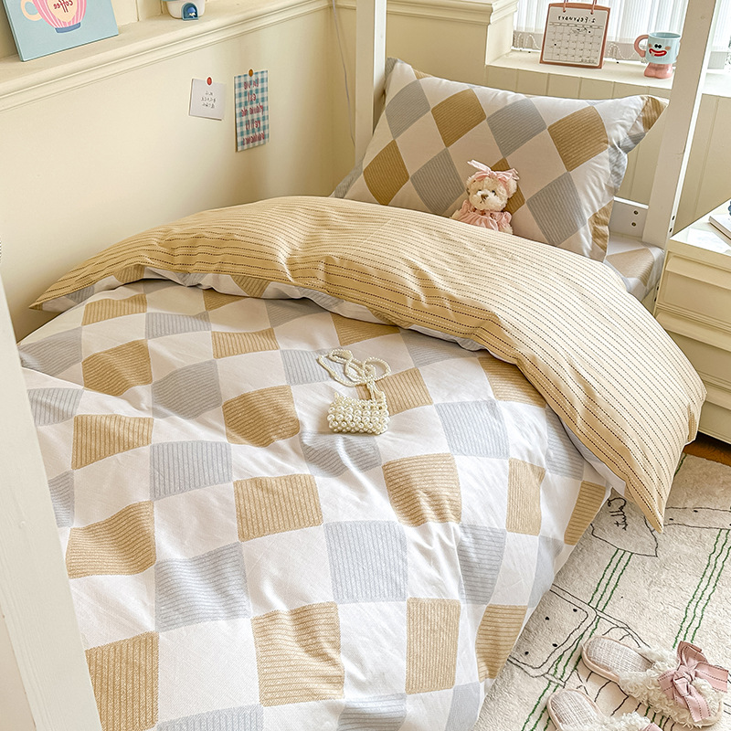 Cama fresca pequeña de cuatro piezas de algodón puro 2025 nuevo estilo dormitorio de estudiantes universitarios sábana edredón ropa de cama de tres piezas