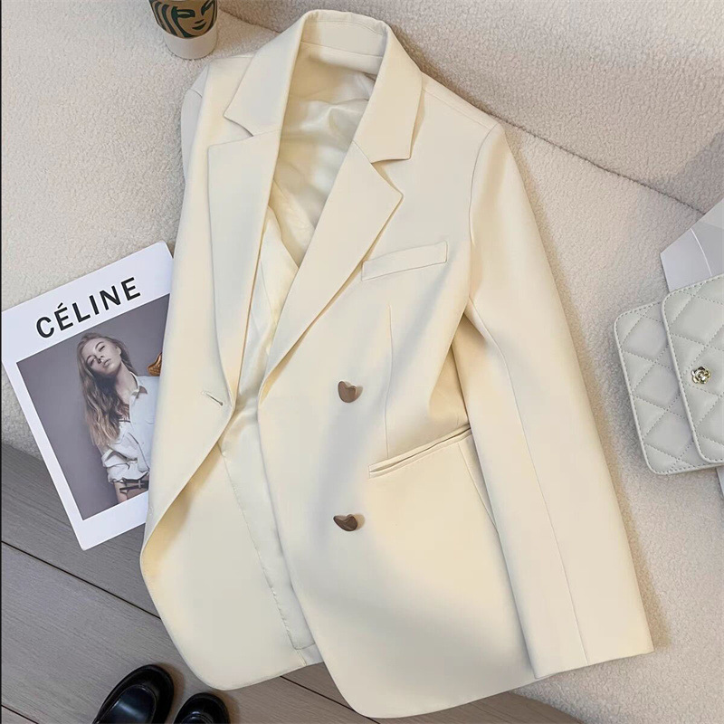 2026 New Style Blazer with Metal Buttons, Spring and Autumn Korean Version, Elegant Commuter Style, Trendy Off-White Suit Jacket 2026 New Style Blazer with Metal Buttons, Spring and Autumn Korean Version, Elegant Commuter Style, Trendy Off-White Suit Jacket